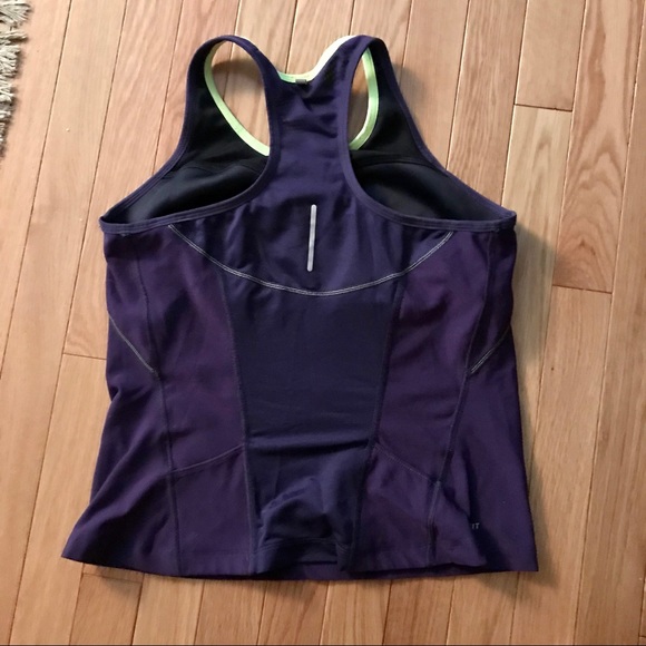 Nike Workout Top NWOT - Picture 2 of 3